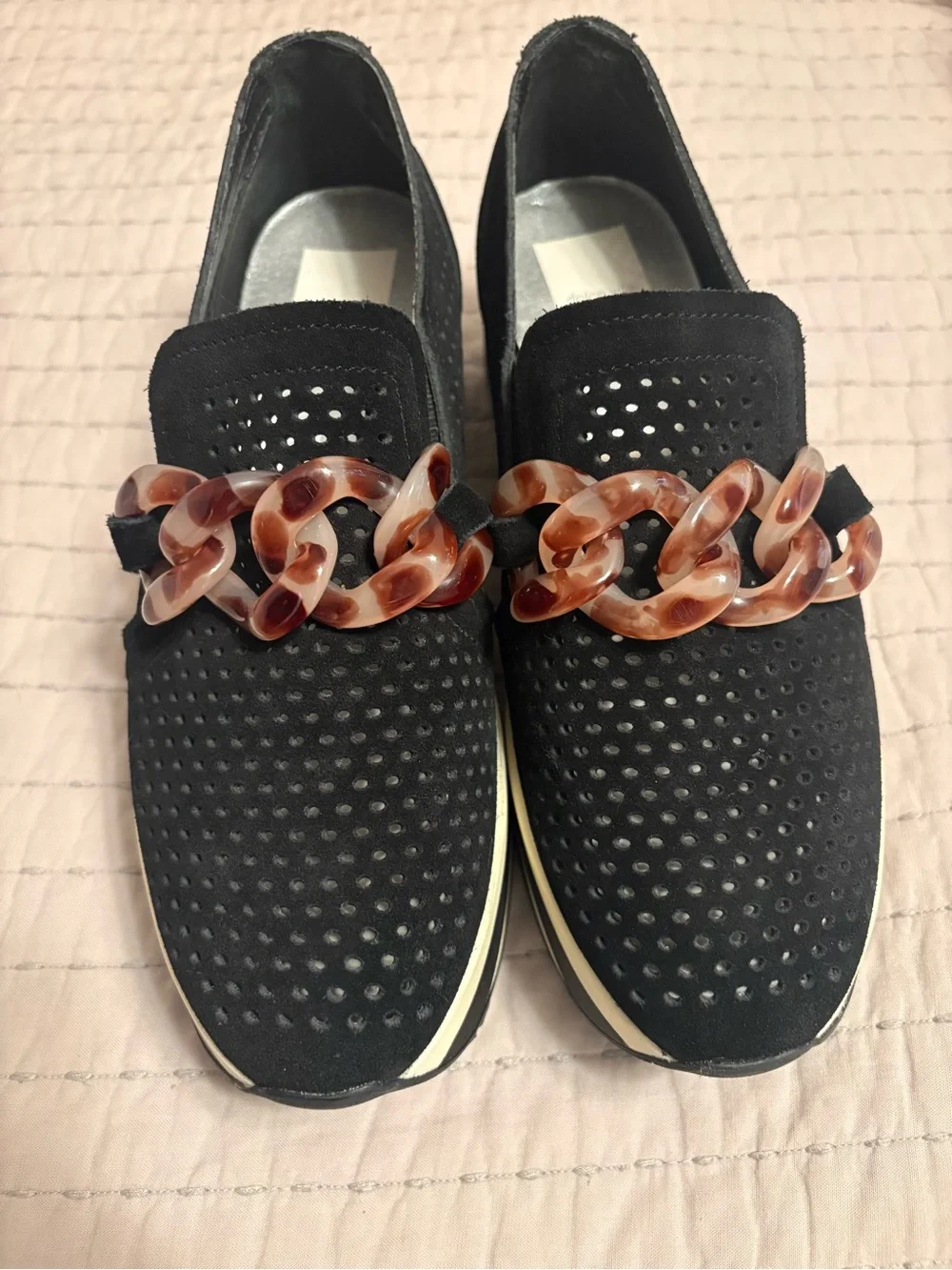 Dolce Vita black platform slip on with tortoiseshell chain size 8.5 EUC